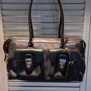 Dooney And Bourke Handbag.